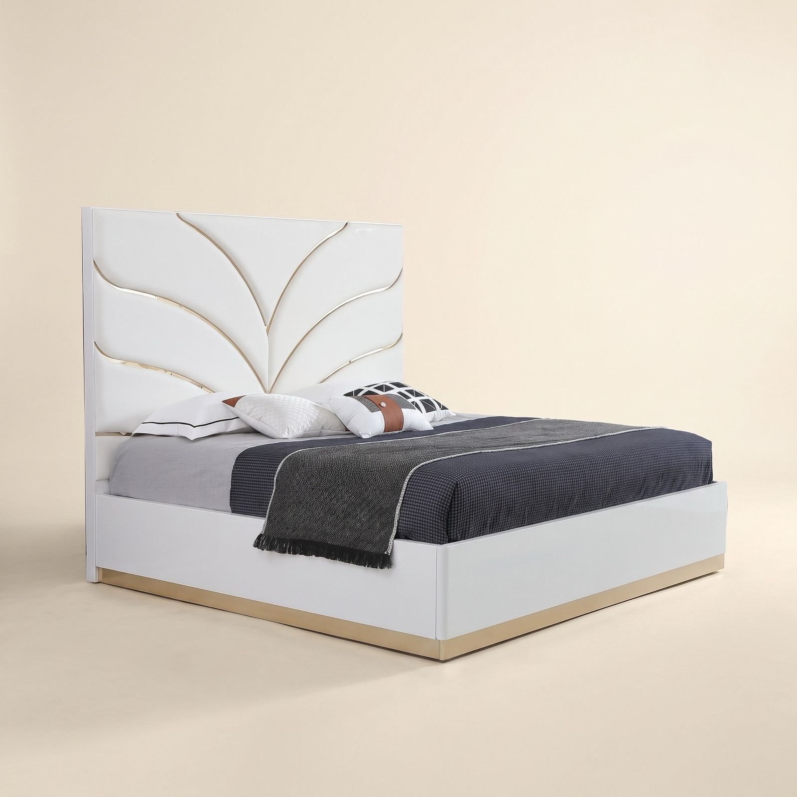 Laura Bedroom Set
